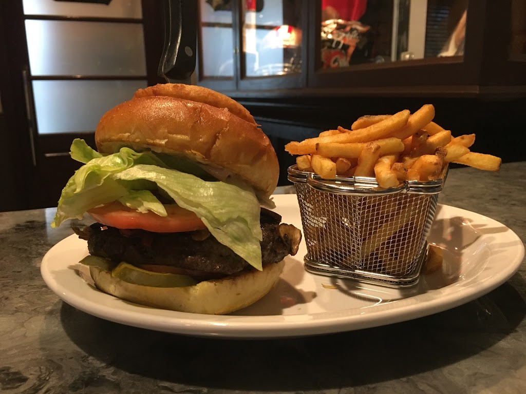 Stavros Sports Bar | 4105 4 St NW, Calgary, AB T2K 1A2, Canada | Phone: (403) 284-4504