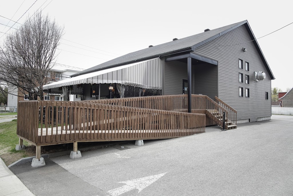 Pizza Passion | 5425 Avenue des Platanes, Québec, QC G1G 3R5, Canada | Phone: (418) 622-4447