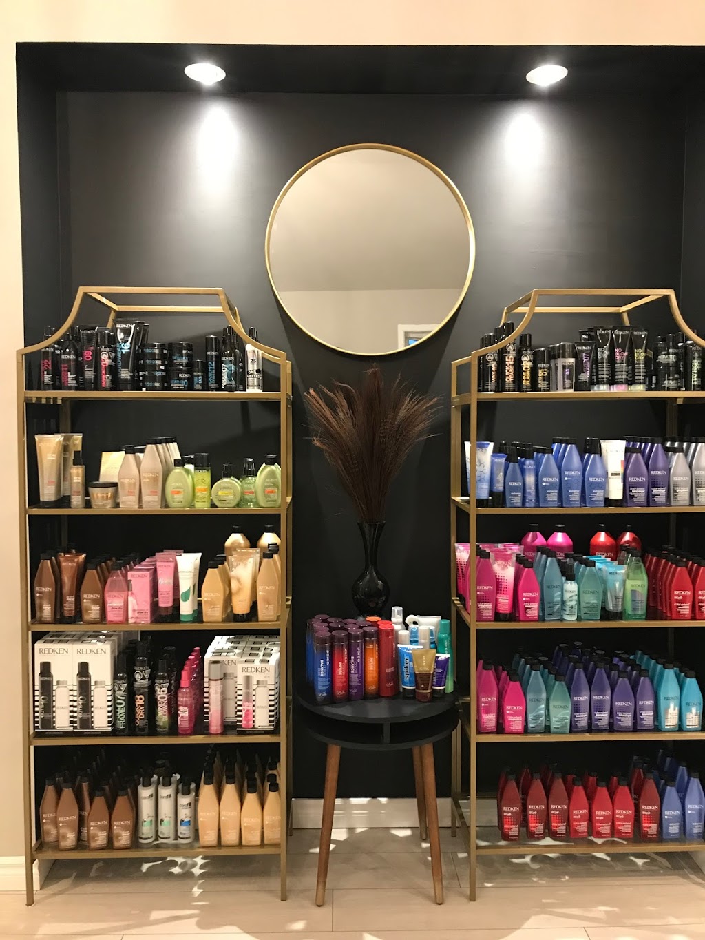 Soda Hair Group | 108 Niagara St, St. Catharines, ON L2R 4L4, Canada | Phone: (905) 641-1913