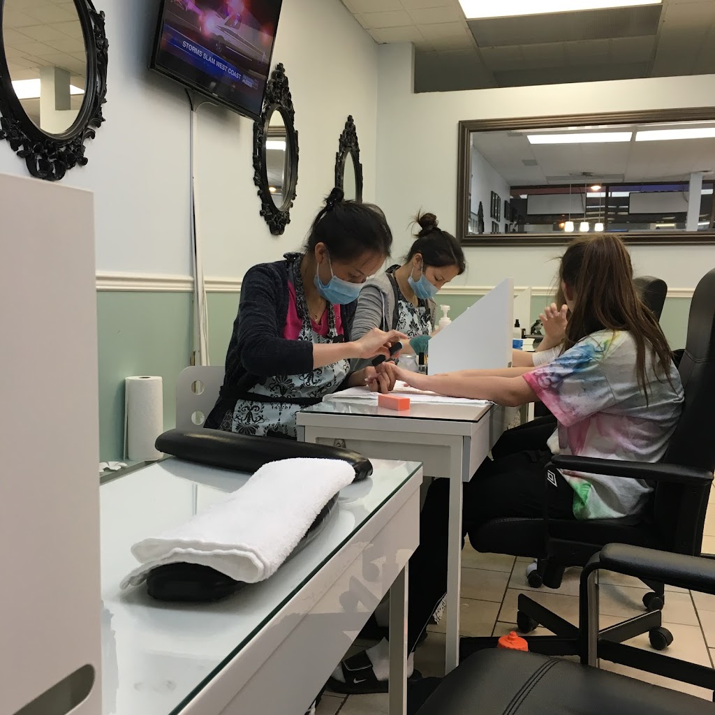 Oasis Nails & Spa | 2018 Oak Bay Ave, Victoria, BC V8R 1E4, Canada | Phone: (250) 590-4089