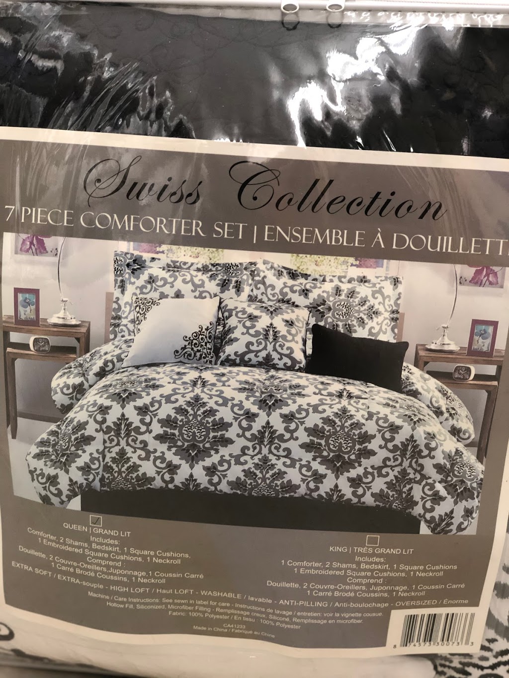 Mega Dollar | 29 Plaza Dr, Iroquois, ON K0E 1K0, Canada | Phone: (613) 652-1048