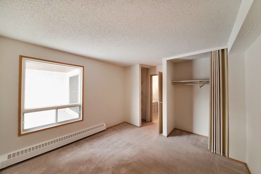 Durham County | 350 Hooper Crescent NW, Edmonton, AB T5A 4P1, Canada | Phone: (855) 247-1492