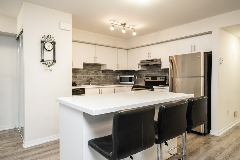 Andrew Presta Real Estate - RE/MAX West Realty Inc., Brokerage | 10459 Islington Ave, Kleinburg, ON L0J 1C0, Canada | Phone: (416) 817-5158