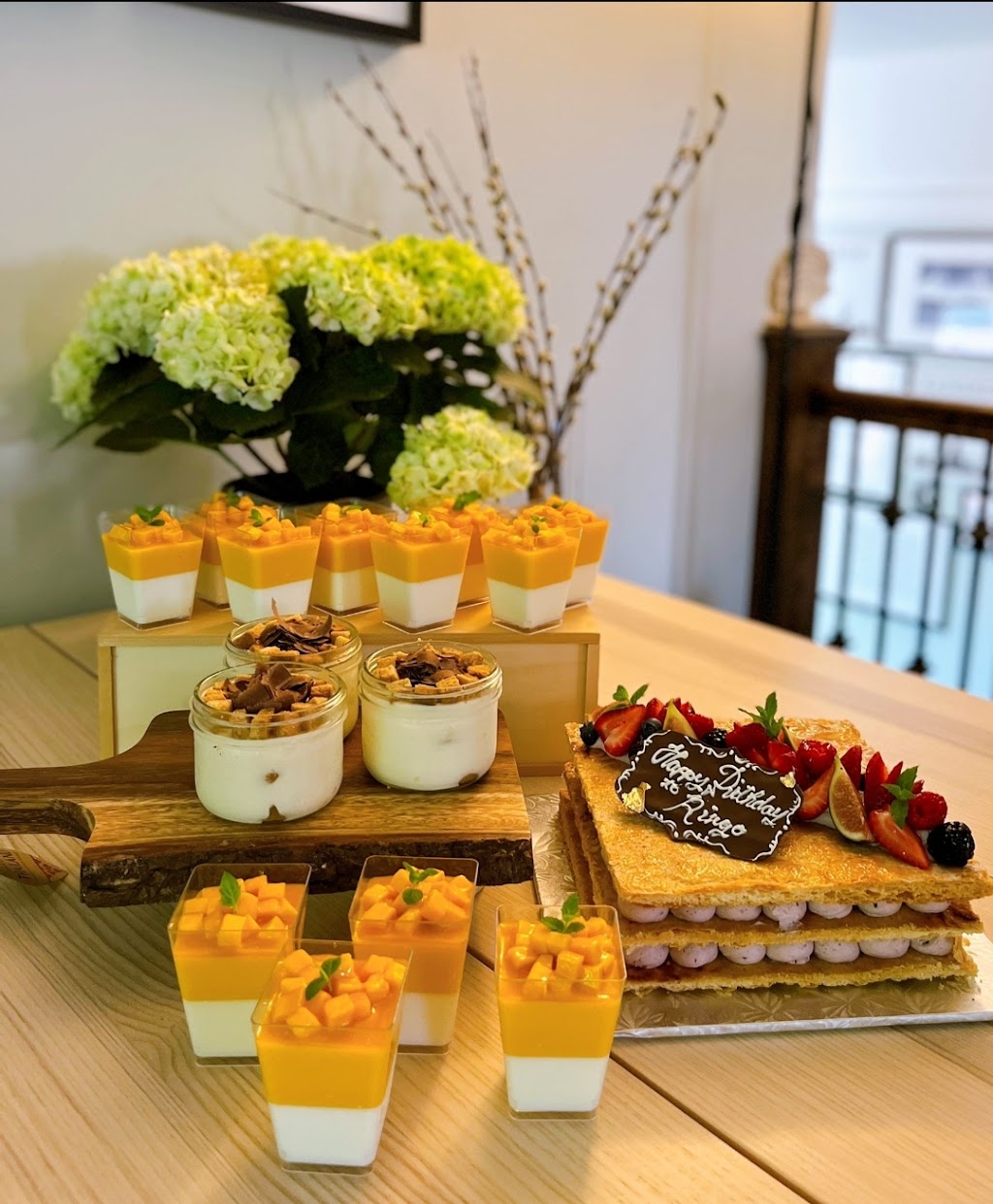 G&C Pâtisserie | 175 Commerce Valley Dr W #102, Thornhill, ON L3T 7P6, Canada | Phone: (905) 771-6183