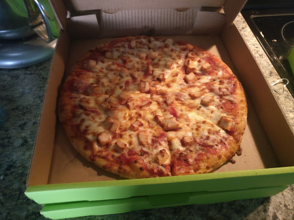 Davenport Pizza | 615 Davenport Rd, Waterloo, ON N2V 2G2, Canada | Phone: (519) 725-4404