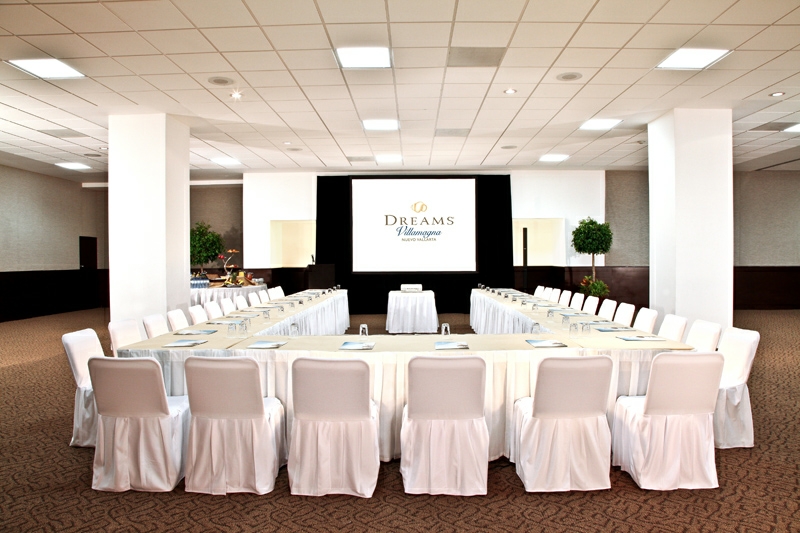 VIP Travel | 815 1st St #110, New Westminster, BC V3L 2H7, Canada | Phone: (604) 522-3020