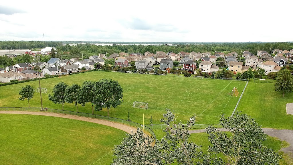 St-Nicolas Community Centre | 550 Rue de la Sorbonne, Saint-Nicolas, QC G7A 1Y1, Canada | Phone: (418) 831-6536