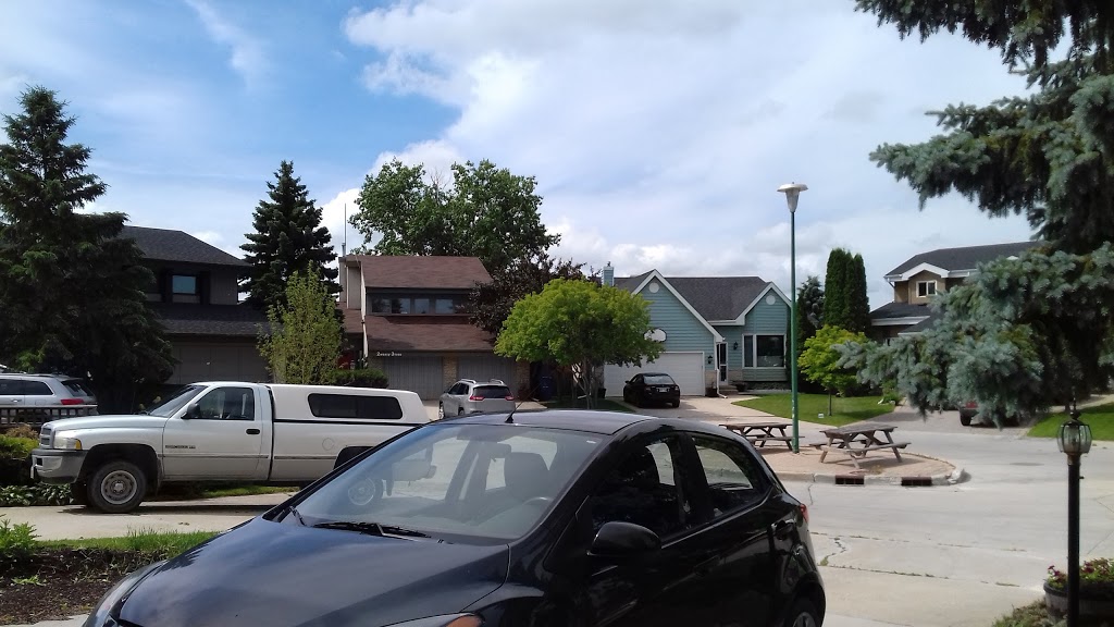 Point West Park | Richmond West, Winnipeg, MB R3T, Canada | Phone: (877) 311-4974