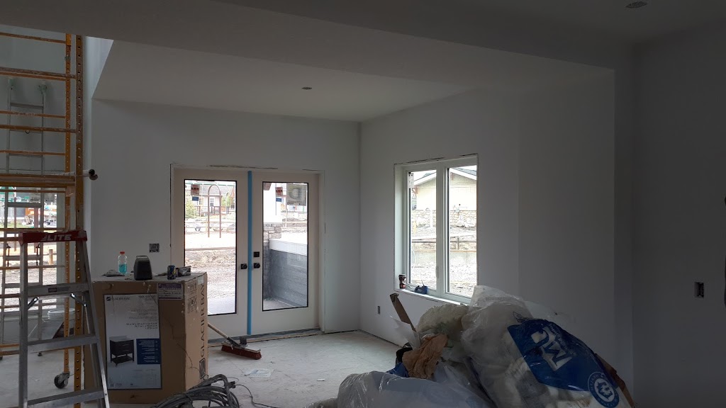 Vertical Edge Painting | 16 Fairbank Rd, Red Deer, AB T4N 4X7, Canada | Phone: (587) 679-0611