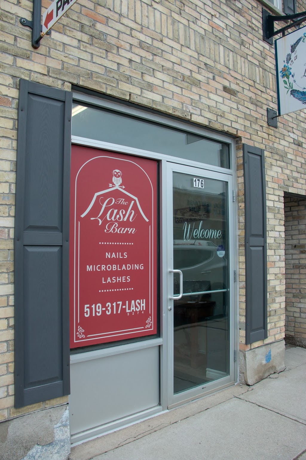 The Lash Barn | 176 Main St, Lucan, ON N0M 2J0, Canada | Phone: (519) 281-7723