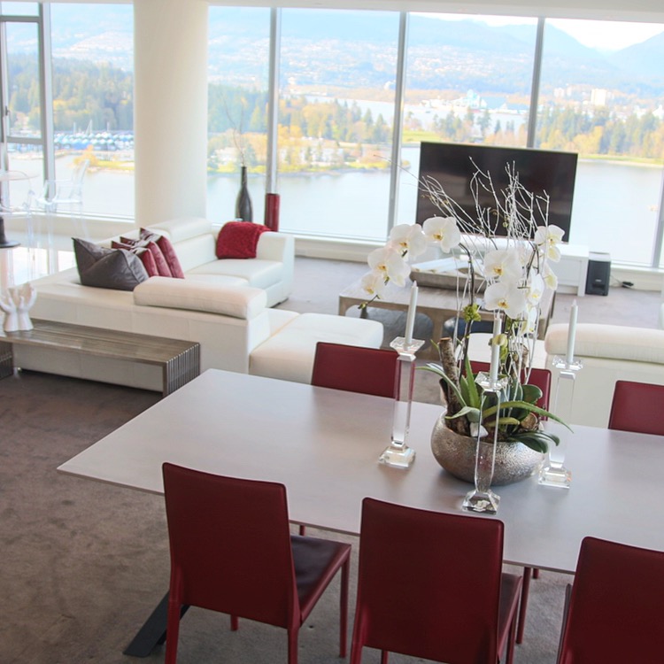 Tina White Rock Realtor | White Rock Promenade, White Rock, BC V4B 1B8, Canada | Phone: (604) 417-9899