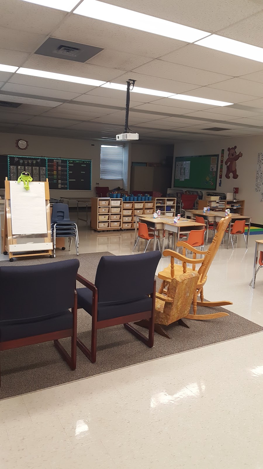 Arthur Stringer Public School | 43 Shaftesbury Ave, London, ON N6C 2Y5, Canada | Phone: (519) 452-8030