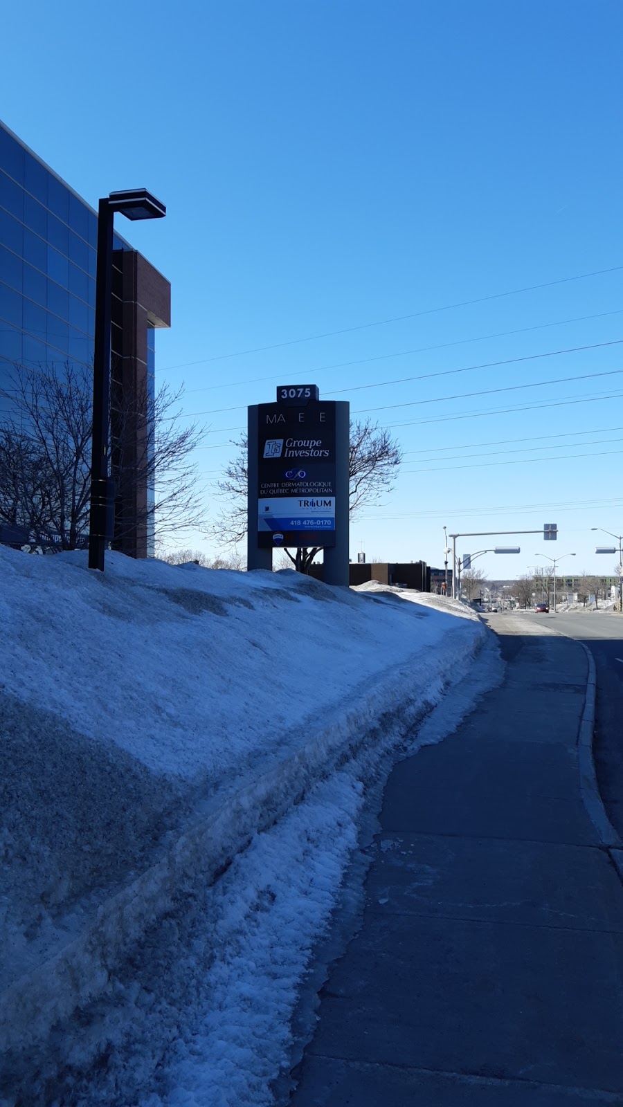 Centre dermatologique du Québec Métropolitain | 3075 Chem. des Quatre-Bourgeois #302, Québec, QC G1W 4Y5, Canada | Phone: (418) 650-3555