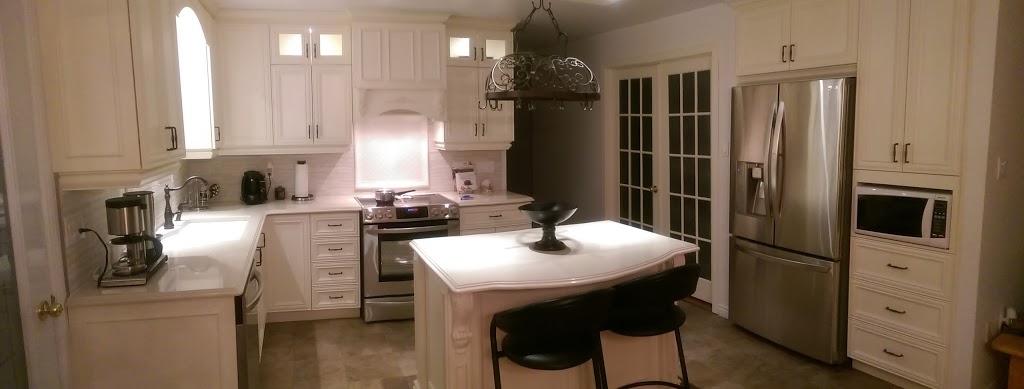 Armoires Signé Jacques Camirand | 607 Rue Lindsay, Drummondville, QC J2B 1H8, Canada | Phone: (819) 478-0395
