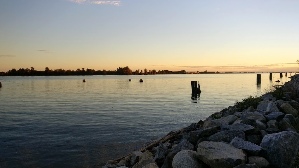 Woodward’s Landing | 11551 Dyke Rd, Richmond, BC V7A 4X8, Canada | Phone: (604) 241-1557