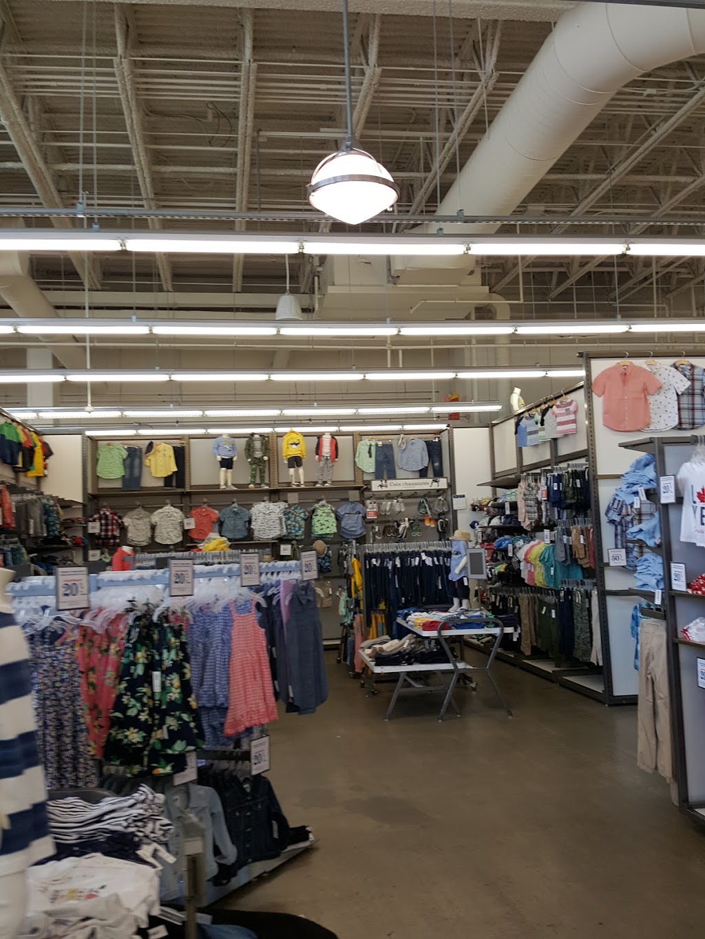 Old Navy - with Curbside Pickup | 8831, LAcadie Boulevard, Montreal, QC H4N 3K1, Canada | Phone: (514) 383-2377