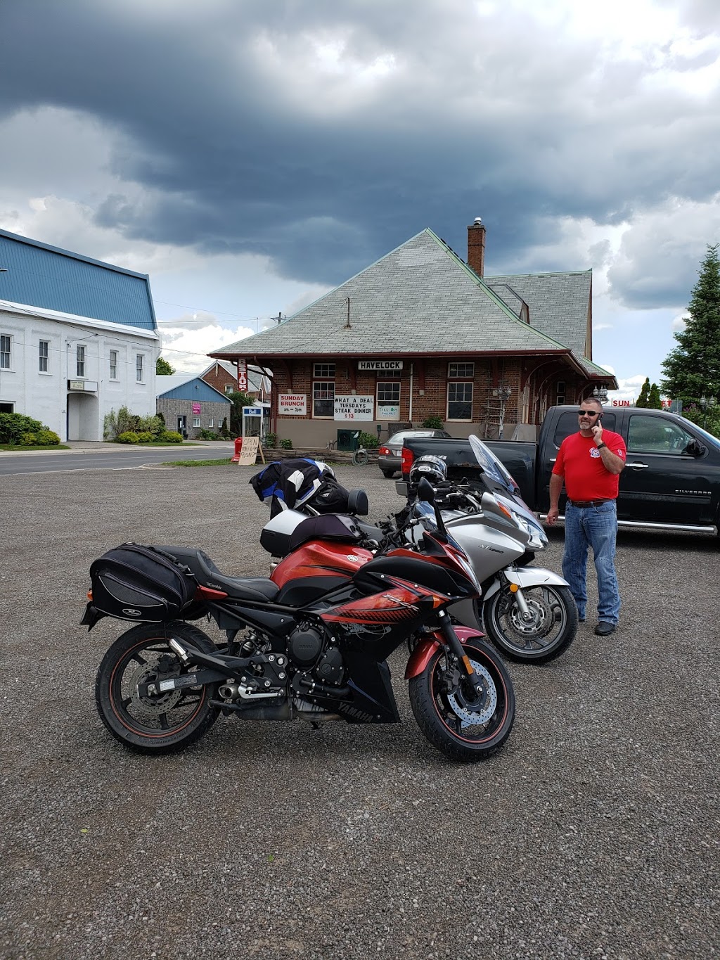 Station Restaurant & The Pizza Station | 30 Ottawa St E, Havelock, ON K0L 1Z0, Canada | Phone: (705) 778-1077