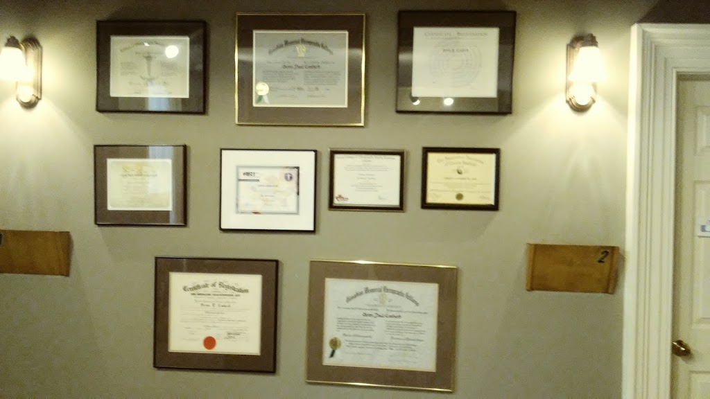 Lake Street Chiropractic - St. Catharines Chiropractor | 116 Lake St, St. Catharines, ON L2R 5X8, Canada | Phone: (905) 641-0400
