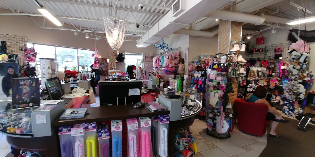 Shop Skating Plus Inc | 3800, boul de la Concorde E, Laval, QC H7E 2C9, Canada | Phone: (450) 661-6655