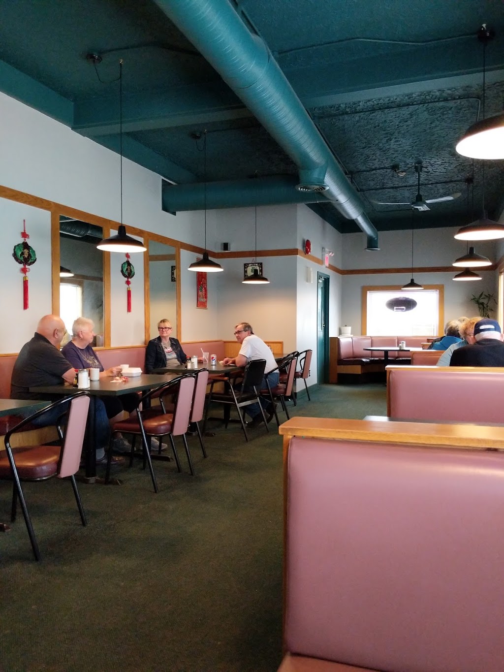 New Sing Fei Chinese Restaurant | 22 Main St, Winnipeg Beach, MB R0C 3G0, Canada | Phone: (204) 389-5888