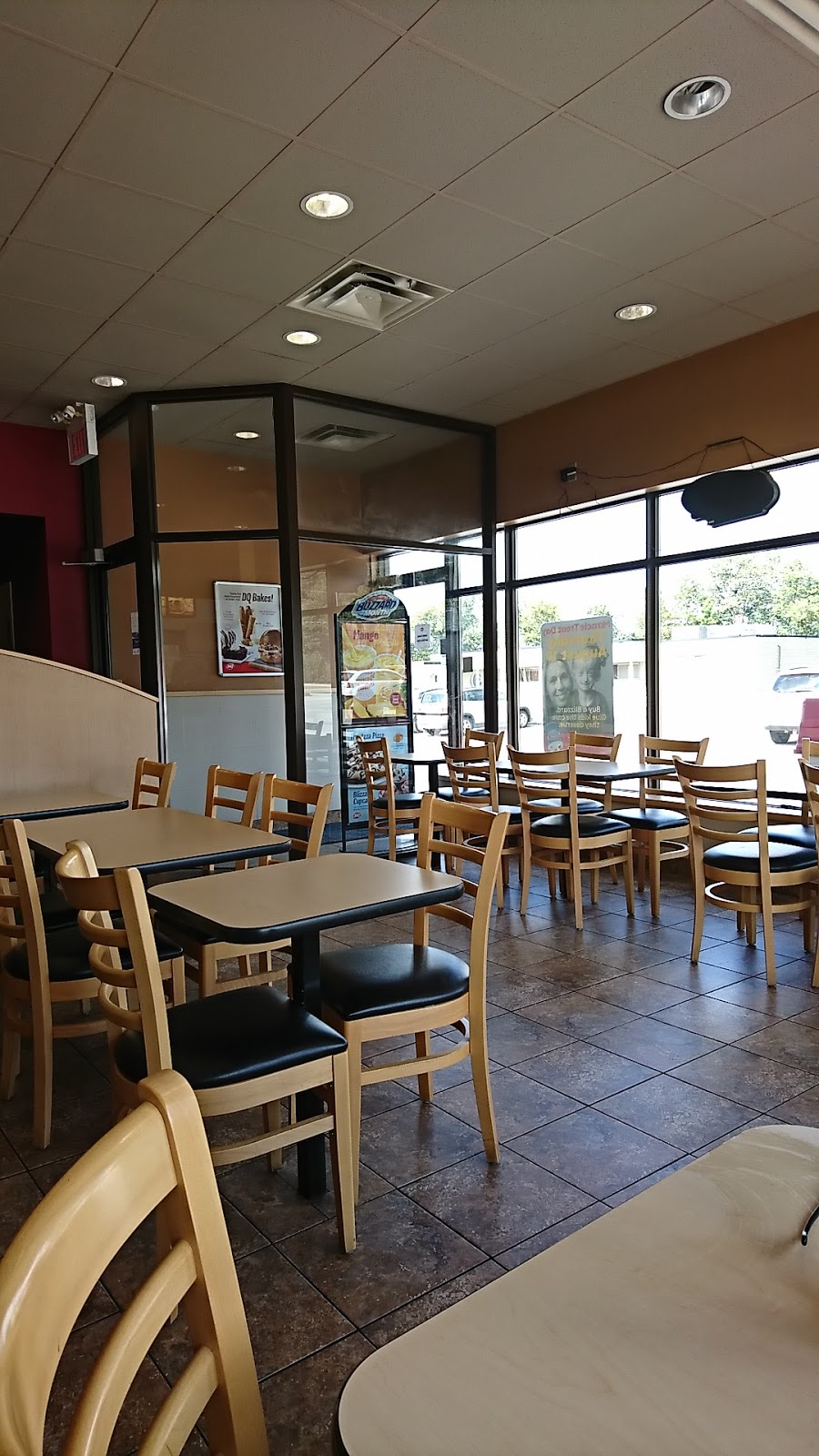 Dairy Queen | 51 Simcoe St, Tillsonburg, ON N4G 2H6, Canada | Phone: (519) 688-6808