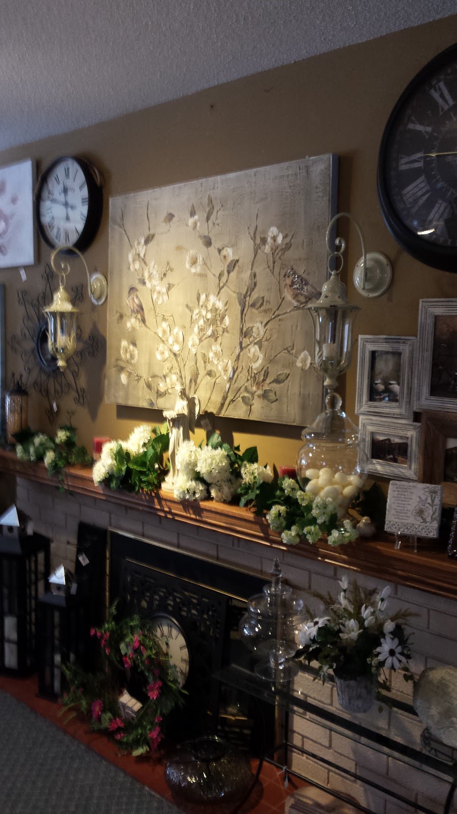 Country Creations Of Mt. Forest | 125 Queen St E, Mount Forest, ON N0G 2L2, Canada | Phone: (519) 323-9981