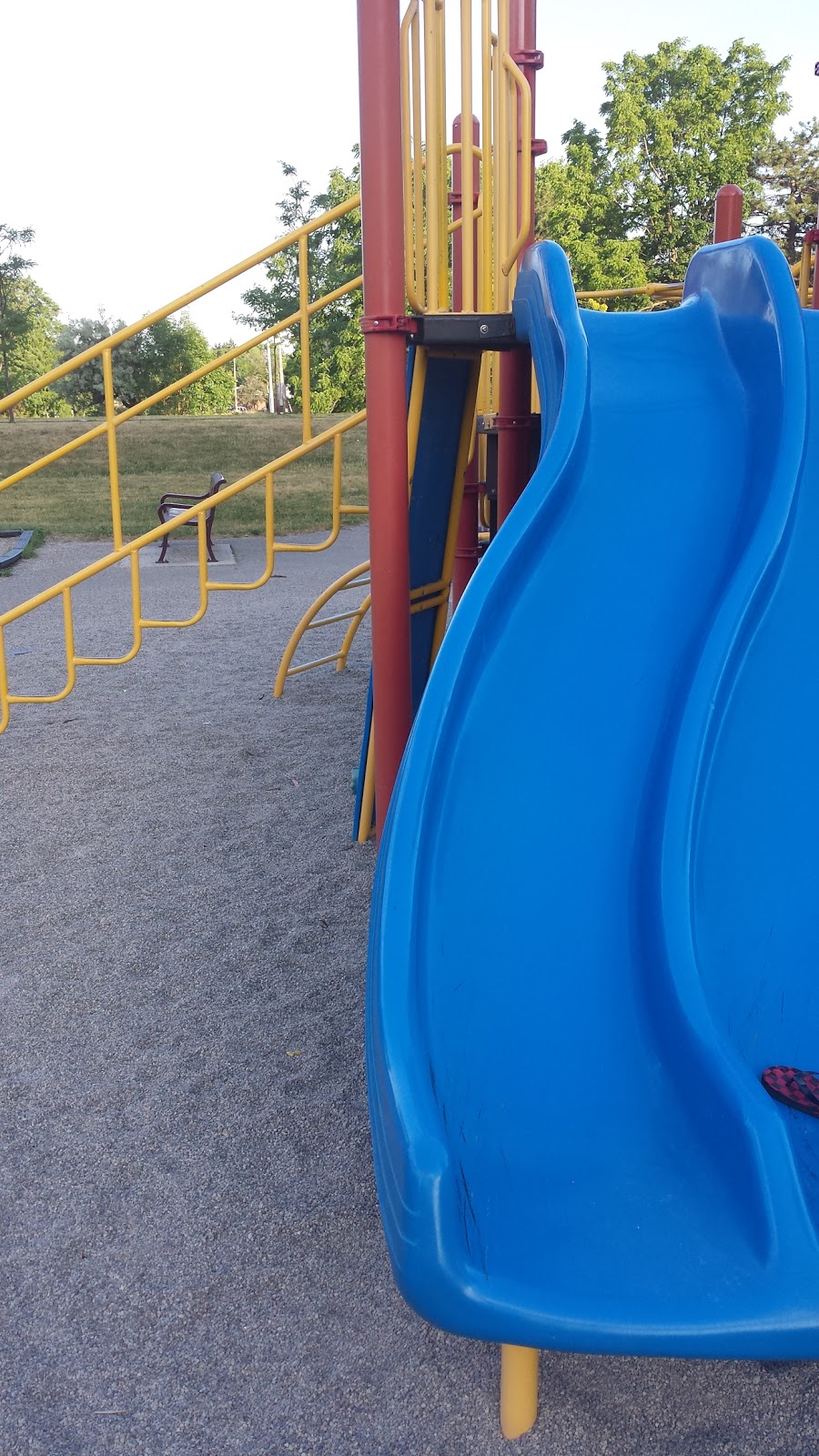 Bolus Gardens Parkette | 970 Francis Rd, Burlington, ON L7T 3Z1, Canada | Phone: (905) 547-9986
