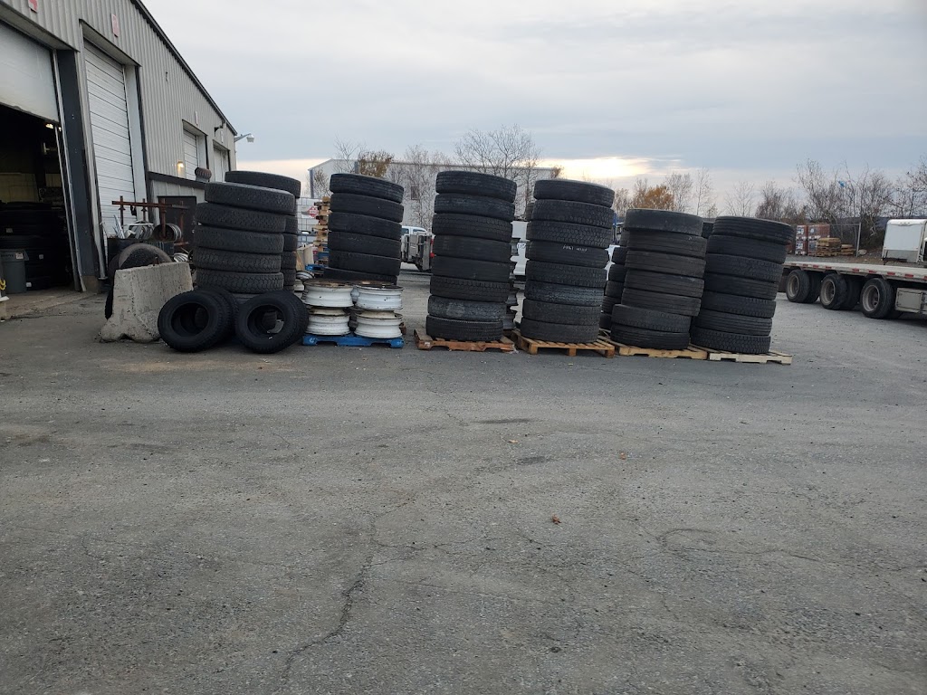 Coast Tire & Auto Service - Commercial Truck Centre | 116 Thornhill Dr, Dartmouth, NS B3B 1S3, Canada | Phone: (902) 468-1502
