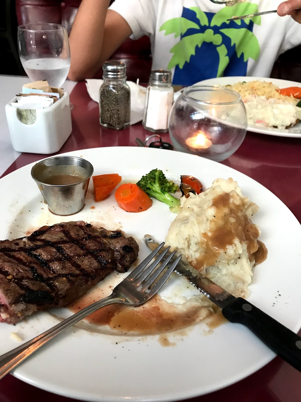 Red Rose Restaurant in Surrey | 6914 King George Blvd, Surrey, BC V3W 4Z9, Canada | Phone: (604) 591-8850