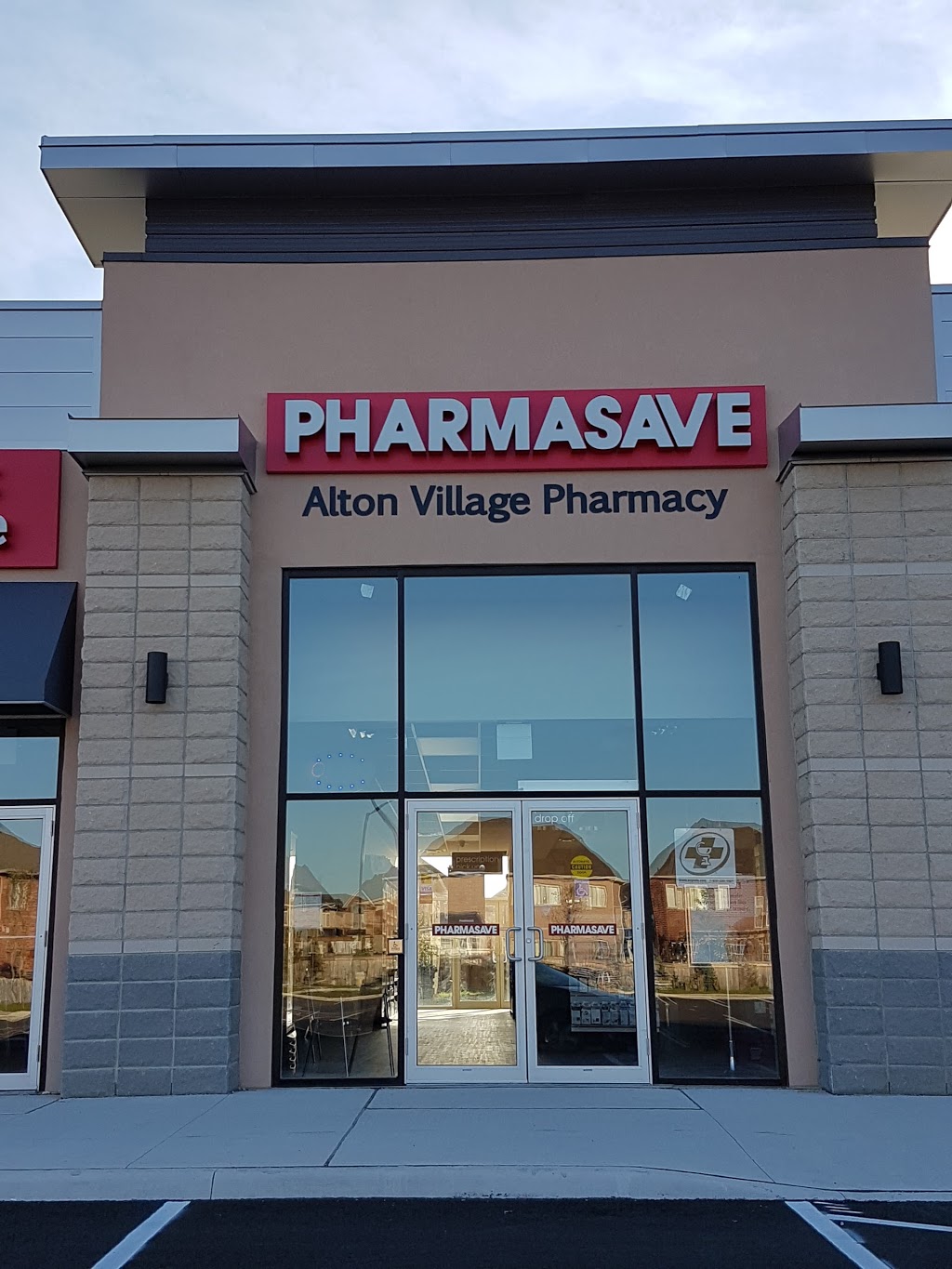 ALTON VILLAGE COMPOUNDING PHARMACY | 4265 Thomas Alton Blvd, Burlington, ON L7M 0Z4, Canada | Phone: (905) 315-9900