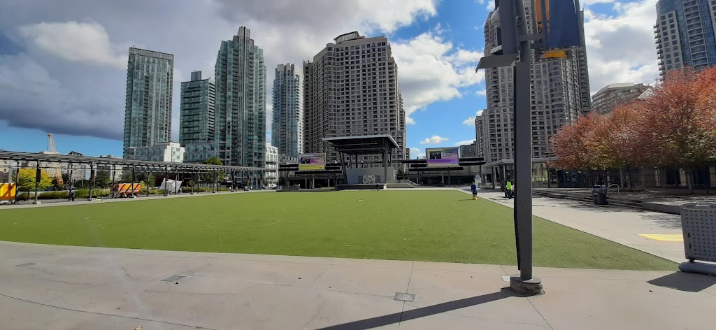 Elite Suites - Celebration Square View | 3888 Duke of York Blvd, Mississauga, ON L5B 4P5, Canada | Phone: (905) 783-5483