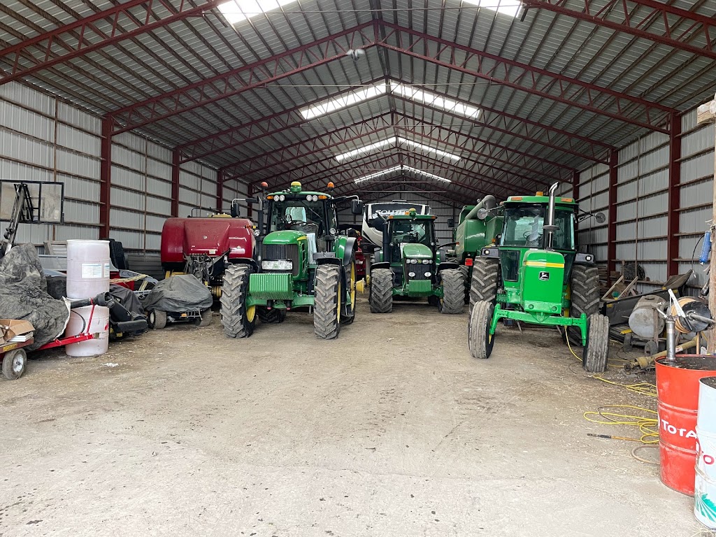 Ferme AMF Savard inc | 923 Rang Caron, Hébertville, QC G8N 1B5, Canada | Phone: (418) 669-0299