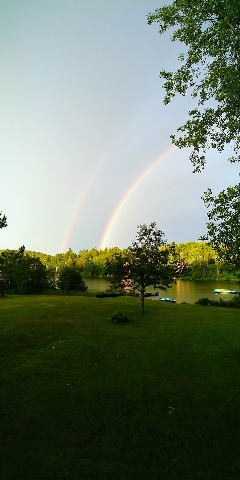 Chalet le Baluchon | 41 Chemin du Baluchon, Lac-des-Plages, QC J0T 1K0, Canada | Phone: (819) 426-6666