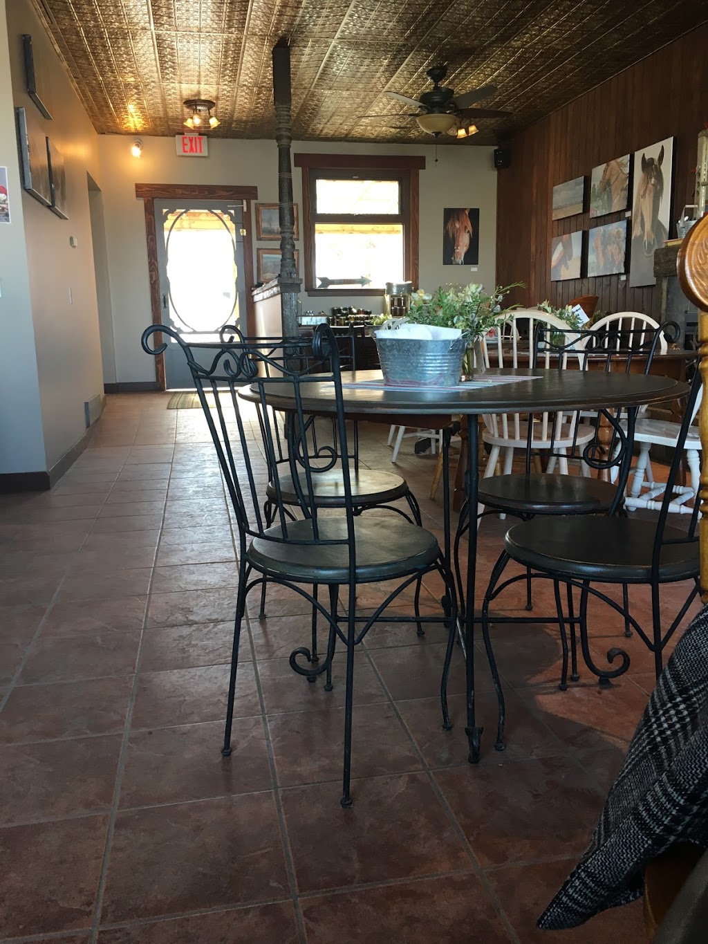 Haywired Coffee House | cafe | 1905 20 Ave, Nanton, AB T0L 1R0, Canada | 4036014227 OR +1 403-601-4227