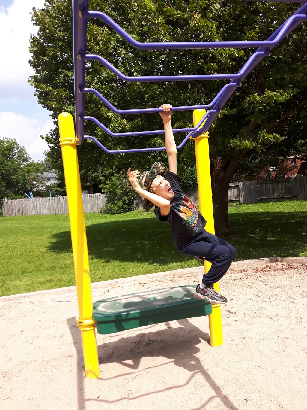 Greenfield Park | Greenfield Ave, Barrie, ON L4N 5J6, Canada