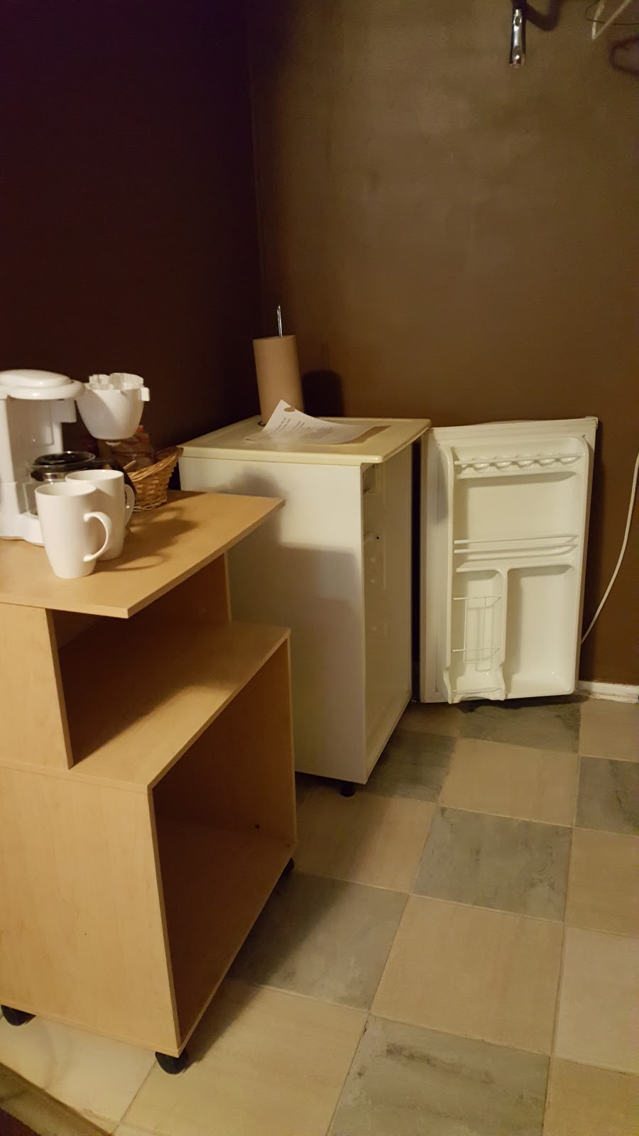 Springmount Motel | 718030 ON-6, Owen Sound, ON N4K 5N7, Canada | Phone: (519) 376-5841