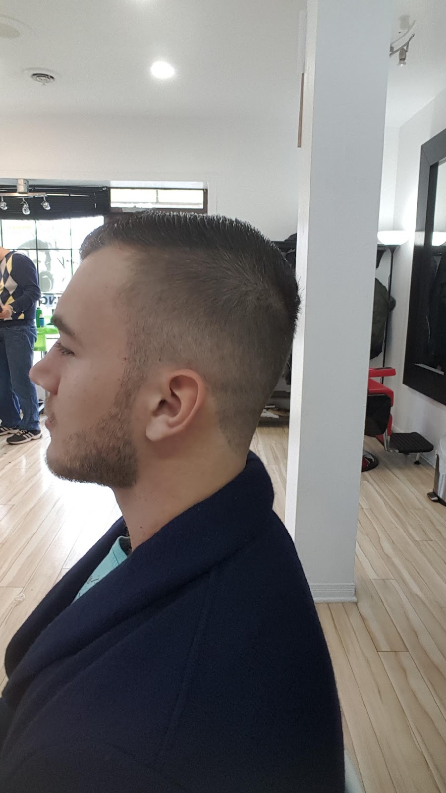 King Kut - Le roi de la coupe | 3701 Grande Allée, Saint-Hubert, QC J3Y 1T9, Canada | Phone: (450) 286-0336