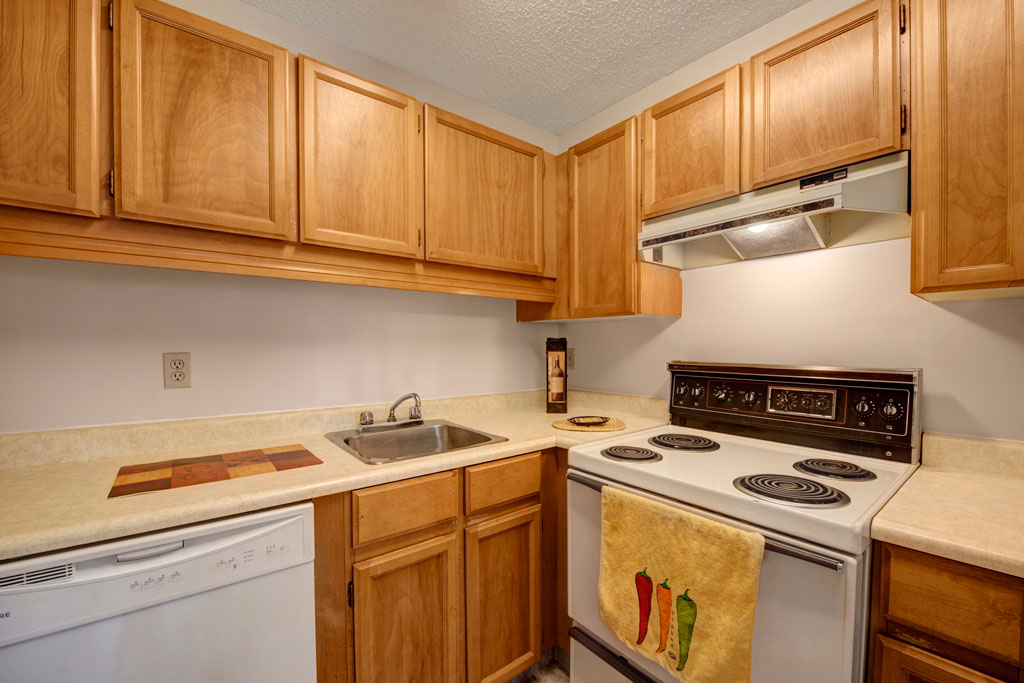Gateway Square Apartment Homes | 4 Grange Dr, St. Albert, AB T8N 3W9, Canada | Phone: (780) 851-3514
