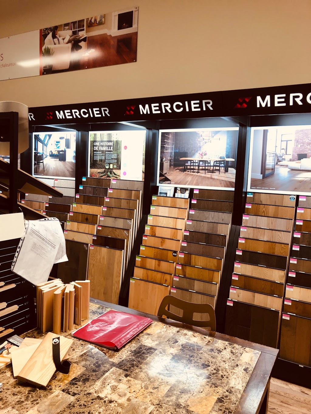 Lanctôt Couvre-Sol Design | 740 Rue Jean-Neveu #103, Longueuil, QC J4G 1P1, Canada | Phone: (450) 647-1571