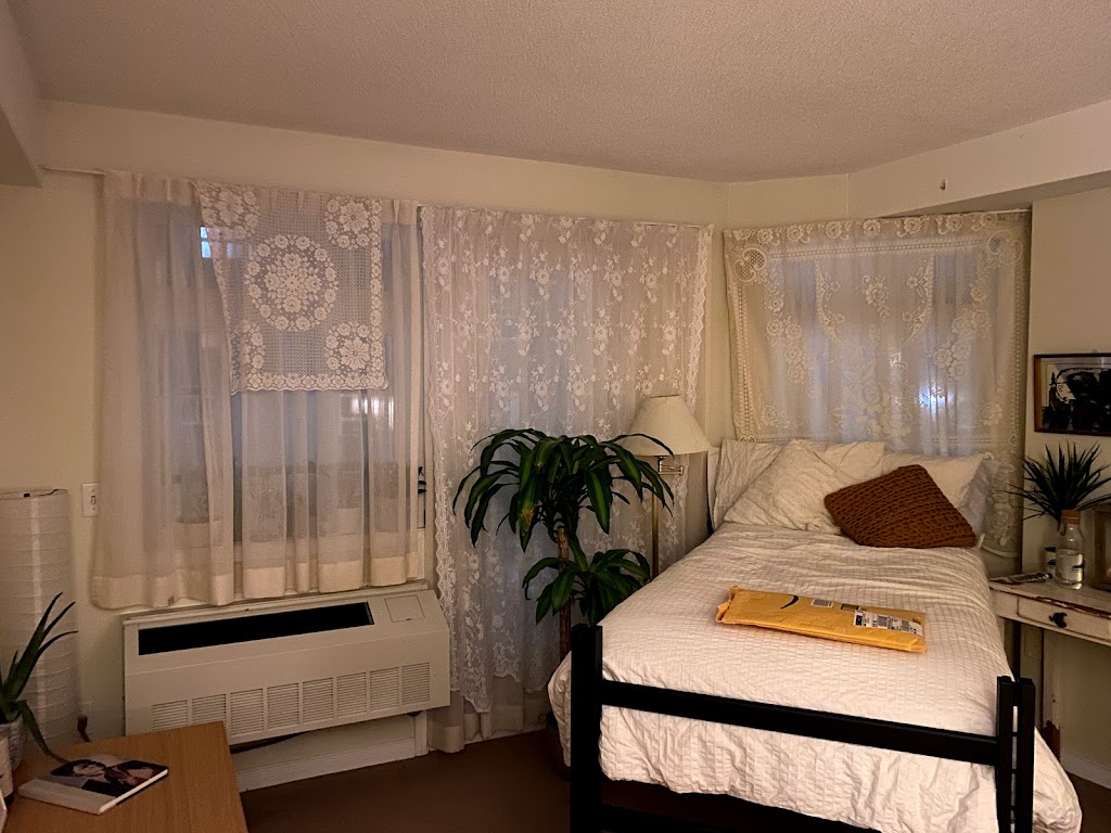 Friel Residence (FRL) | 240 Friel St, Ottawa, ON K1N 1H6, Canada | Phone: (888) 564-4545
