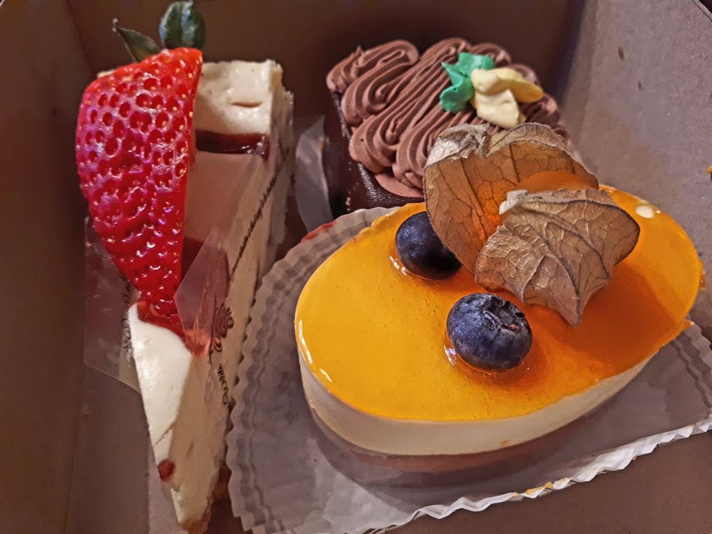 Le Truffé Pastry | 2300 Boulevard Père-Lelièvre, Québec, QC G1P 2X5, Canada | Phone: (418) 681-3384