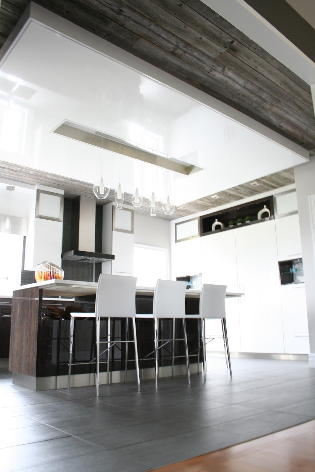 Tremblay Julie Design Inc | 870 Boulevard de lAssomption, Repentigny, QC J6A 7S6, Canada | Phone: (450) 585-1420