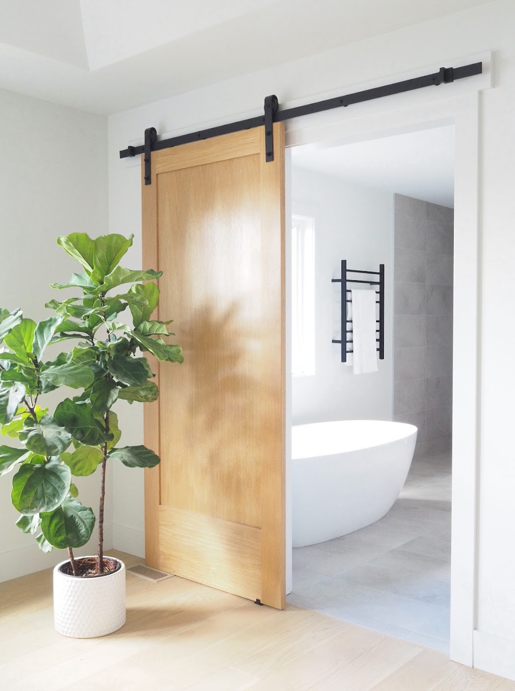 Light & Lines Interiors | 262 Heddas Way, Fall River, NS B2T 0J4, Canada | Phone: (782) 640-0008