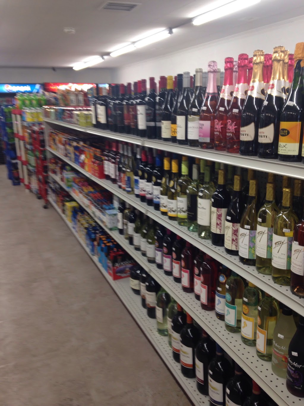 Krazy Larryz | 8216 Lakeshore Rd, Lexington, MI 48450, USA | Phone: (810) 327-0945