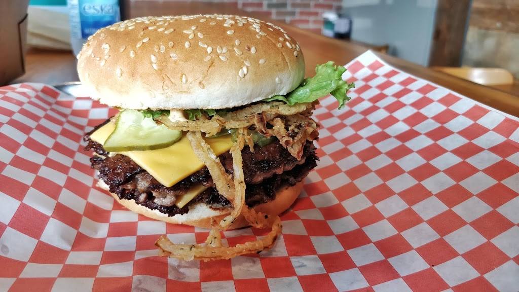 Burger Bandits | 20815 Dalton Rd, Jacksons Point, ON L0E 1L0, Canada | Phone: (905) 722-1414