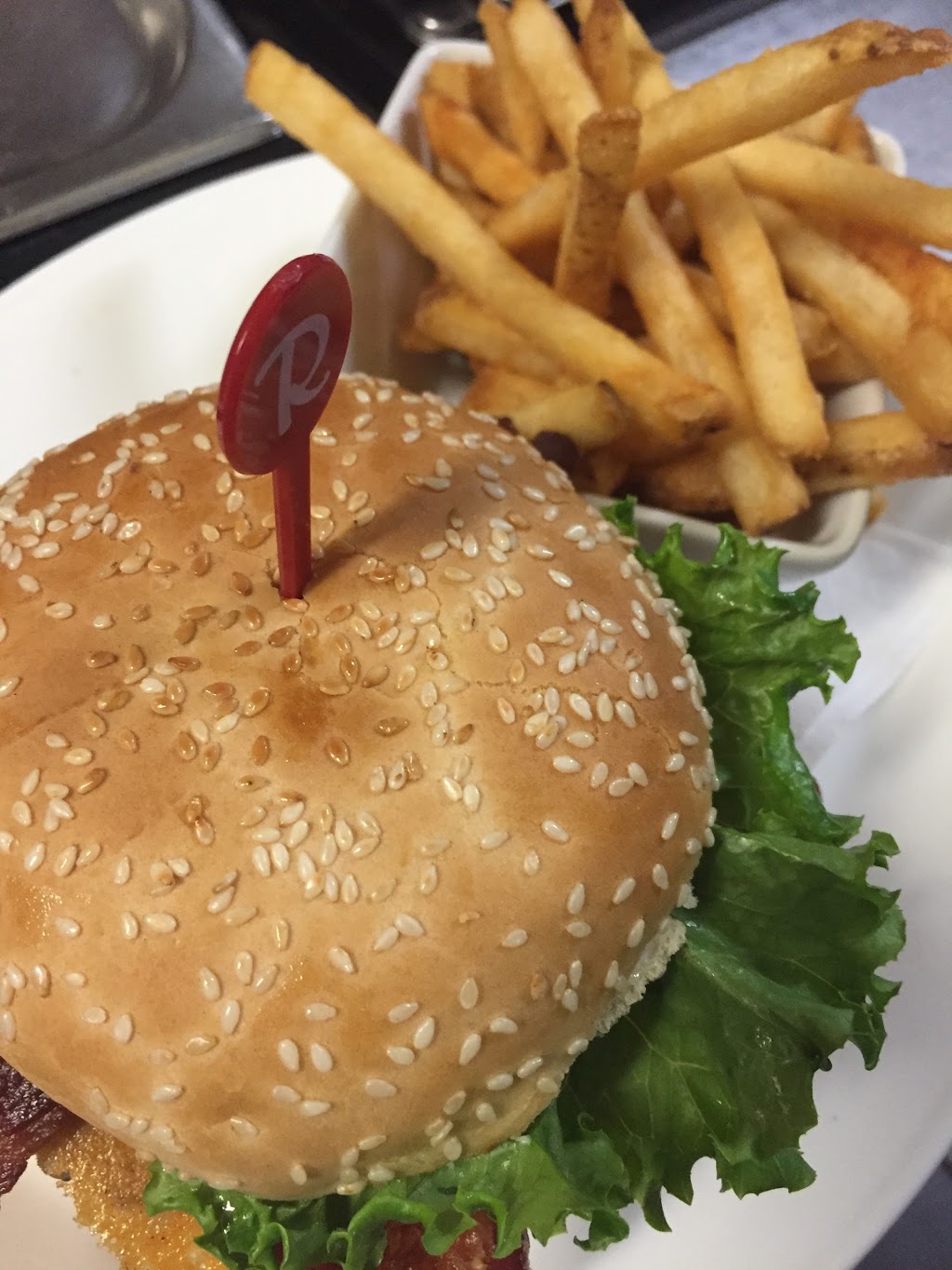 Rickys All Day Grill - Okotoks | 747-201 Southridge Dr, Okotoks, AB T1S 2E1, Canada | Phone: (403) 995-0982