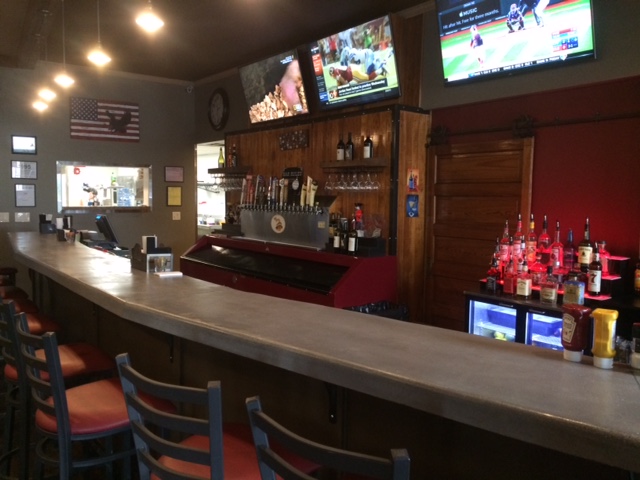 Doghouse Tavern | 80874 Main St, Memphis, MI 48041, USA | Phone: (810) 392-5116