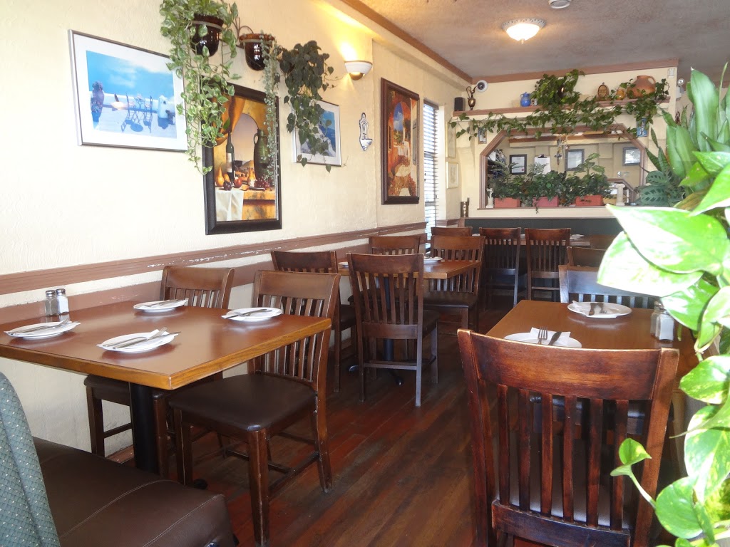 Kisamos Taverna | 3420 Moncton St, Richmond, BC V7E 3A2, Canada | Phone: (604) 277-5626