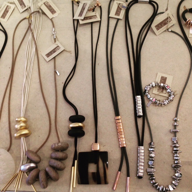 Carriage Trade | 2984 Bloor St W, Etobicoke, ON M8X 1B9, Canada | Phone: (416) 231-2238