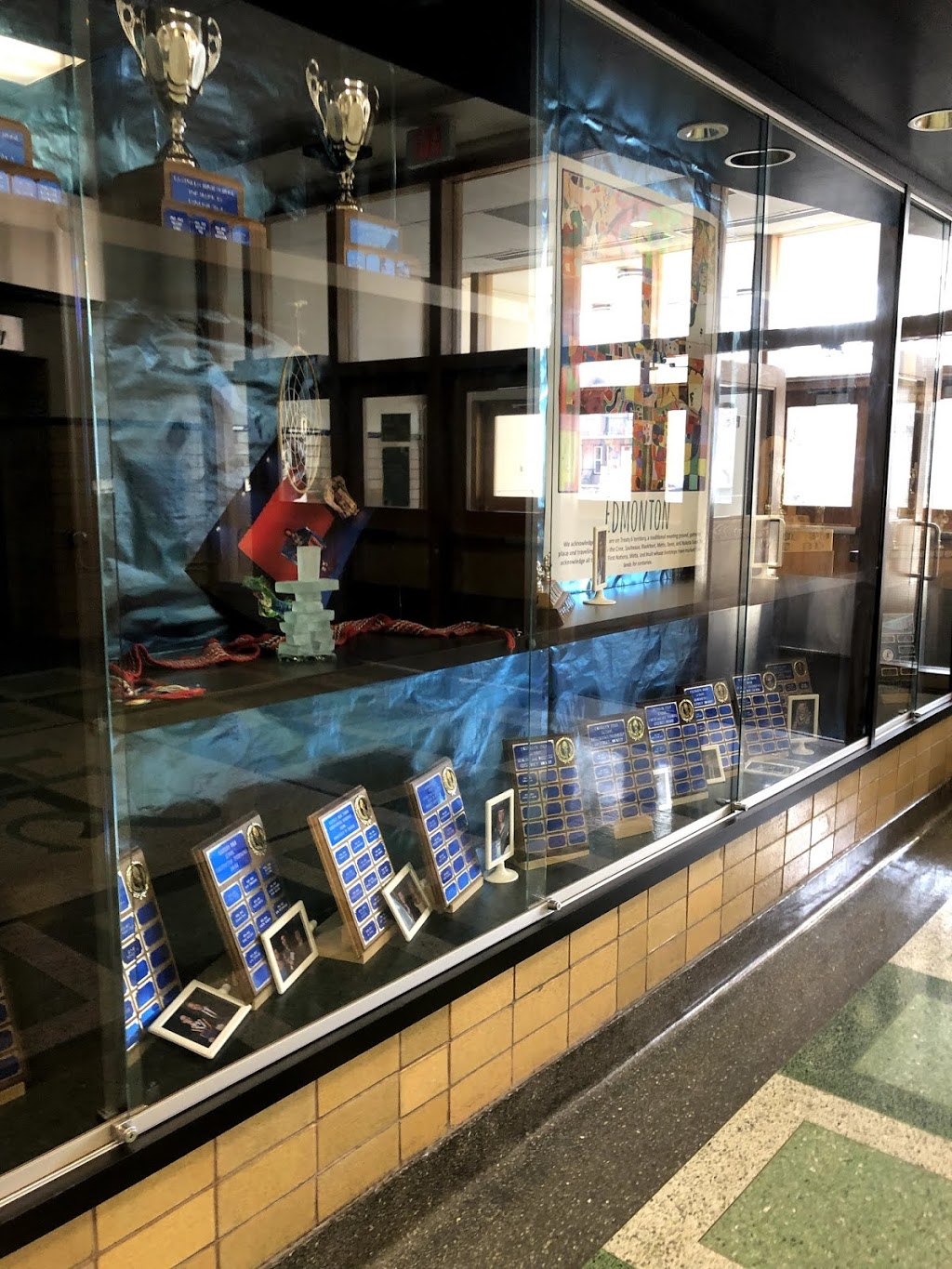 Eastglen School | 11430 68 St NW, Edmonton, AB T5B 1P1, Canada | Phone: (780) 479-1991